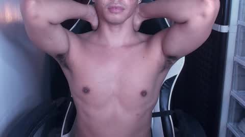 Snapshot of crazyasiancum chatting on 02-10-25, 04:47 Zion online show from 02-10-25, 04:47