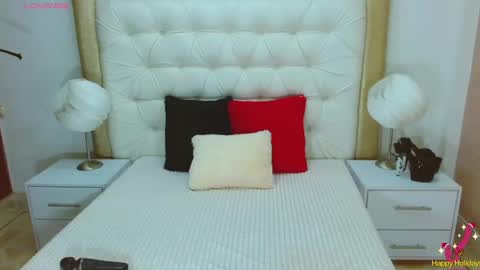 Snapshot of crazybigass chatting on 01-21-25, 01:11 Sara online show from 01-21-25, 01:11