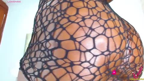 Snapshot of crazybigass chatting on 02-08-25, 06:12 Sara online show from 02-08-25, 06:12