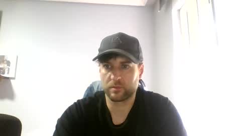crazyboy44412345 online show from 06-09-26, 08:48