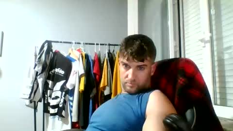 crazyboy44412345 online show from 07-27-26, 10:06