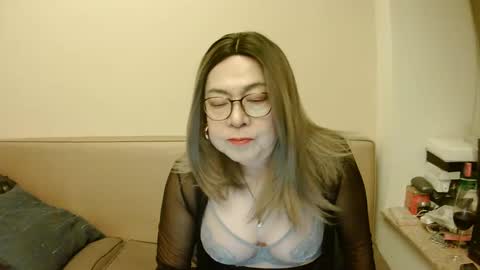 Kelly   online show from 03-01-25, 08:42