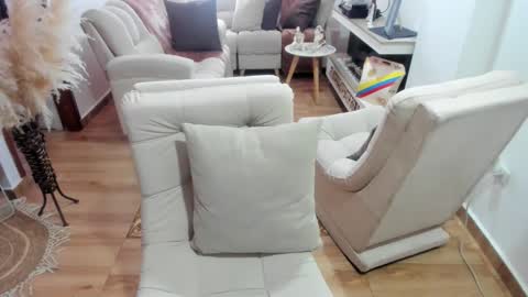 LAURA online show from 05-28-26, 12:13