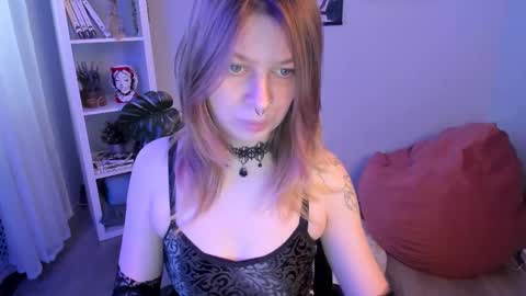 Alice online show from 02-10-26, 01:15