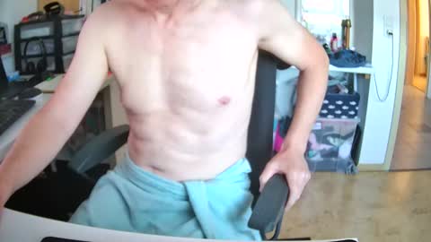 Snapshot of crazystef42 chatting on 09-18-25, 07:10 crazystef42 online show from 09-18-25, 07:10