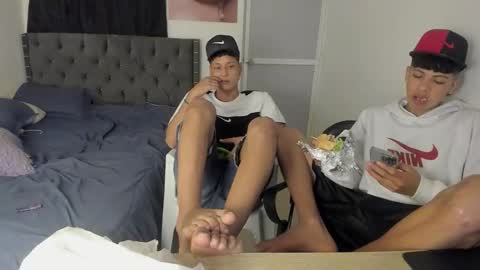 crazzy_master1 online show from 05-30-26, 05:48