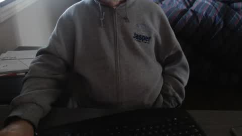 Creamormilk online show from 09-19-25, 01:01