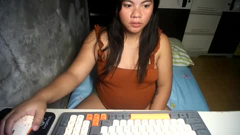 Snapshot of creamy_cunt4uxx chatting on 03-08-26, 05:28 my pussy always wet online show from 03-08-26, 05:28