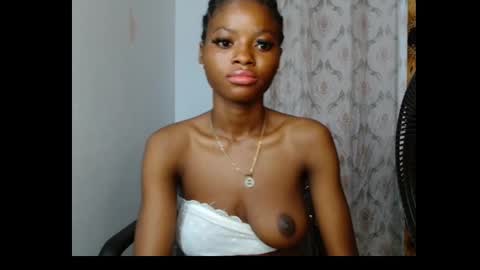 Snapshot of creamy_girl2 chatting on 01-09-26, 06:16 Creamy girl2 online show from 01-09-26, 06:16