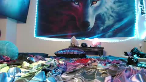 Sylvia online show from 01-12-25, 05:03