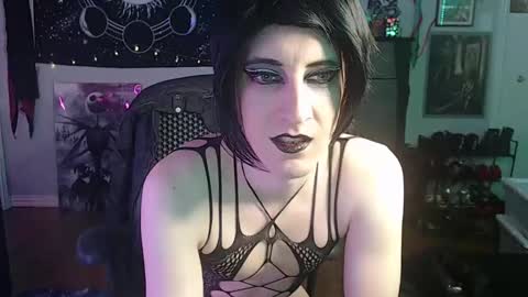 Sylvia online show from 02-23-25, 01:13