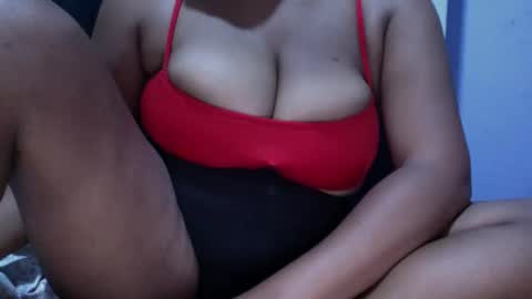 CreamyCocoBabe online show from 05-17-26, 06:37