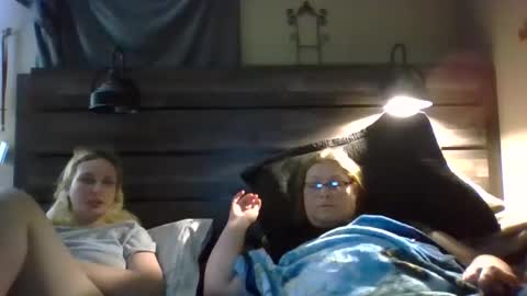 Snapshot of creamymadona chatting on 02-06-26, 12:37 Heather online show from 02-06-26, 12:37