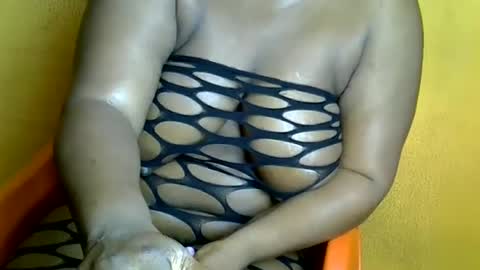 creamyposh1 online show from 07-07-26, 06:47