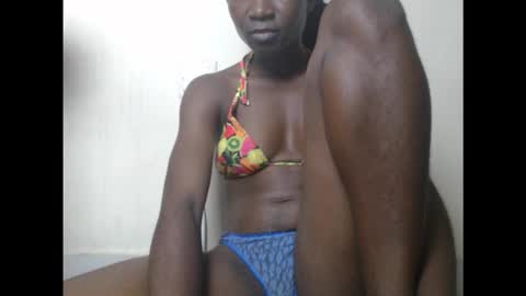 Snapshot of creamyxsugar chatting on 09-15-25, 10:21 creamyxsugar online show from 09-15-25, 10:21