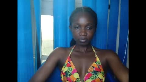 Snapshot of creamyxsugar chatting on 09-16-25, 10:27 creamyxsugar online show from 09-16-25, 10:27