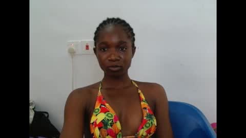 Snapshot of creamyxsugar chatting on 10-11-25, 09:41 creamyxsugar online show from 10-11-25, 09:41