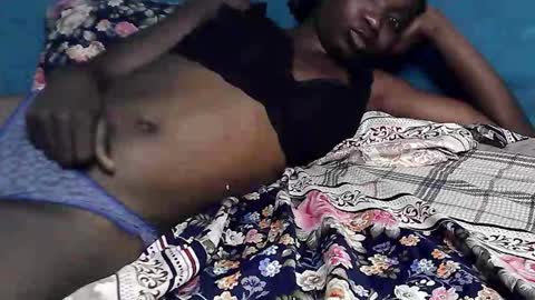 Snapshot of creamyxsugar chatting on 10-29-25, 07:43 creamyxsugar online show from 10-29-25, 07:43