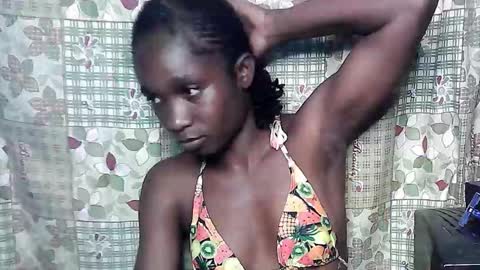 Snapshot of creamyxsugar chatting on 11-02-25, 06:21 creamyxsugar online show from 11-02-25, 06:21