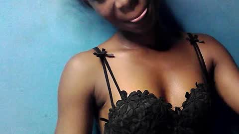 Snapshot of creamyxsugar chatting on 11-25-25, 08:20 creamyxsugar online show from 11-25-25, 08:20