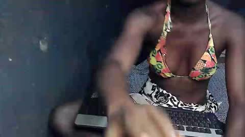 Snapshot of creamyxsugar chatting on 02-15-26, 03:47 creamyxsugar online show from 02-15-26, 03:47