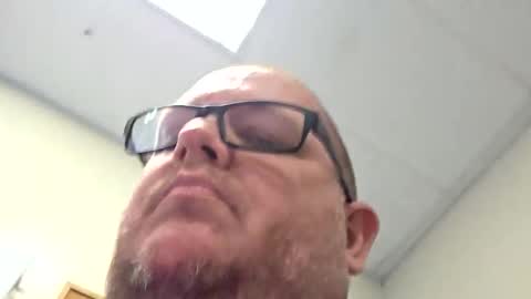 The hopeless romantic online show from 12-17-25, 04:29