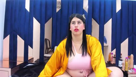 Snapshot of criistaal__ chatting on 12-27-24, 07:51 Criistaal   online show from 12-27-24, 07:51