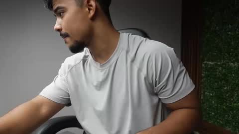 Snapshot of crimson_heart chatting on 12-19-25, 12:23 Crimson heart online show from 12-19-25, 12:23