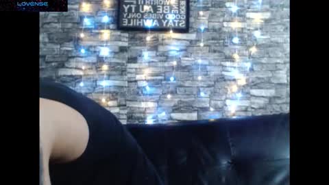 Snapshot of cris_angel01 chatting on 09-10-25, 05:18 Cris online show from 09-10-25, 05:18