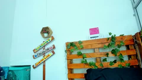 Snapshot of cris_dulce chatting on 05-15-26, 08:27 cris_dulce online show from 05-15-26, 08:27