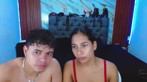 CRISANDMERY online show from 01-11-26, 07:46