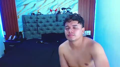 Snapshot of crisandmery chatting on 07-01-26, 04:58 CRISANDMERY online show from 07-01-26, 04:58