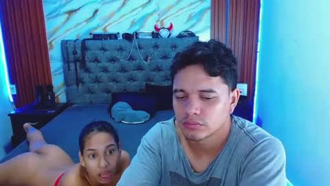 Snapshot of crisandmery chatting on 07-24-26, 04:43 CRISANDMERY online show from 07-24-26, 04:43
