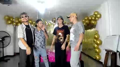 Snapshot of crismens chatting on 01-08-25, 02:14 crismens online show from 01-08-25, 02:14