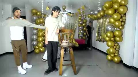 Snapshot of crismens chatting on 01-19-25, 09:11 crismens online show from 01-19-25, 09:11