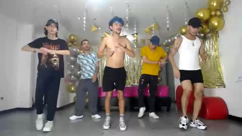 Snapshot of crismens chatting on 01-29-25, 06:22 crismens online show from 01-29-25, 06:22