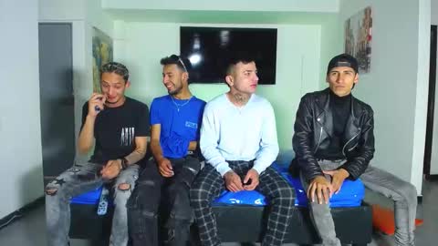 Snapshot of crismens chatting on 10-19-25, 06:41 crismens online show from 10-19-25, 06:41