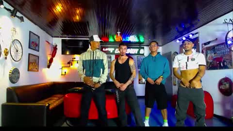 Snapshot of crismens chatting on 12-01-25, 08:14 crismens online show from 12-01-25, 08:14