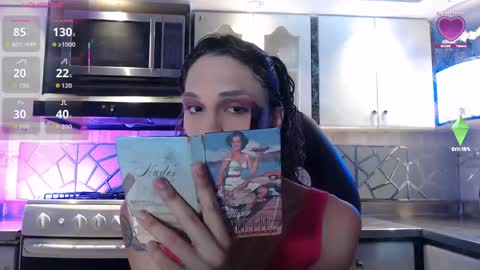 Snapshot of crisozzz chatting on 05-16-26, 06:07 Cristina Onazis online show from 05-16-26, 06:07