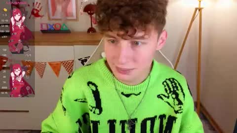 Snapshot of crisp1n chatting on 11-07-25, 03:23 Chris online show from 11-07-25, 03:23