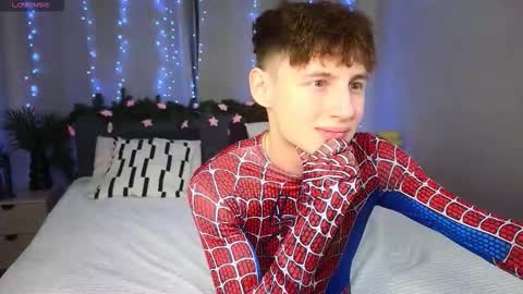 Snapshot of crisp1n chatting on 12-03-25, 02:48 Chris online show from 12-03-25, 02:48