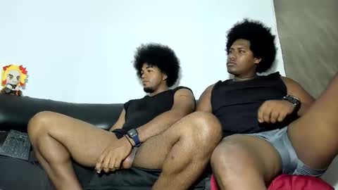 yereimis y jaider  online show from 05-23-26, 06:23
