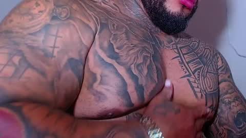 Snapshot of criss_zander202 chatting on 12-12-24, 10:31 criss zander online show from 12-12-24, 10:31