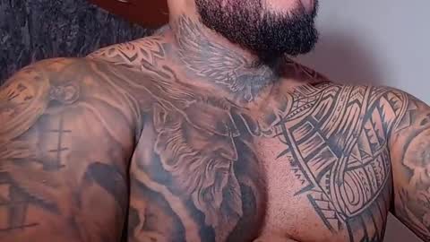 Snapshot of criss_zander202 chatting on 12-30-24, 07:00 criss zander online show from 12-30-24, 07:00