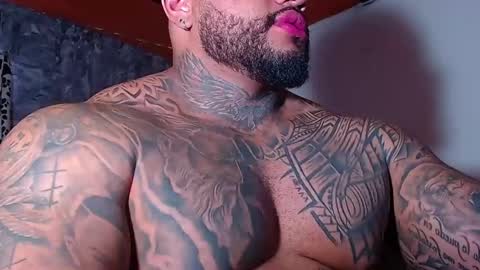 Snapshot of criss_zander202 chatting on 01-23-25, 07:40 criss zander online show from 01-23-25, 07:40