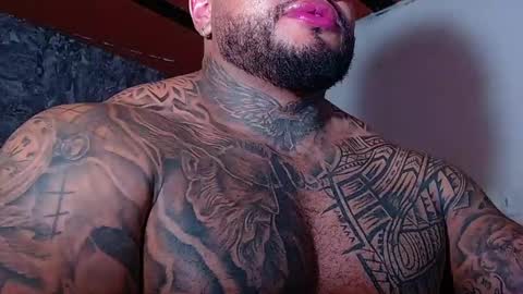 Snapshot of criss_zander202 chatting on 01-28-25, 10:45 criss zander online show from 01-28-25, 10:45