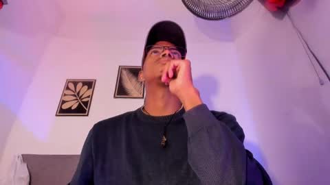 criss_zuri online show from 04-29-26, 11:58