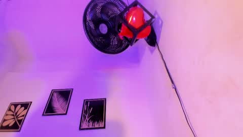 criss_zuri online show from 05-19-26, 11:49