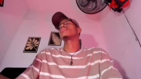 criss_zuri online show from 05-20-26, 12:11
