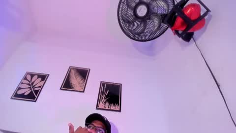 criss_zuri online show from 05-21-26, 11:50